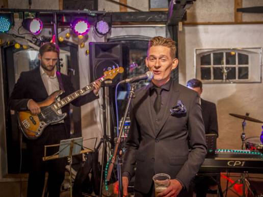 Bryllup med sang fra kvintet